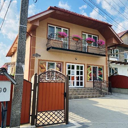 U Maksa Hotel Solociîn Exterior foto