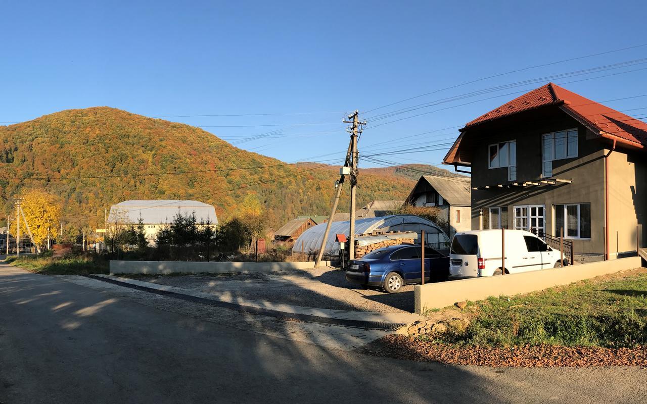 U Maksa Hotel Solociîn Exterior foto
