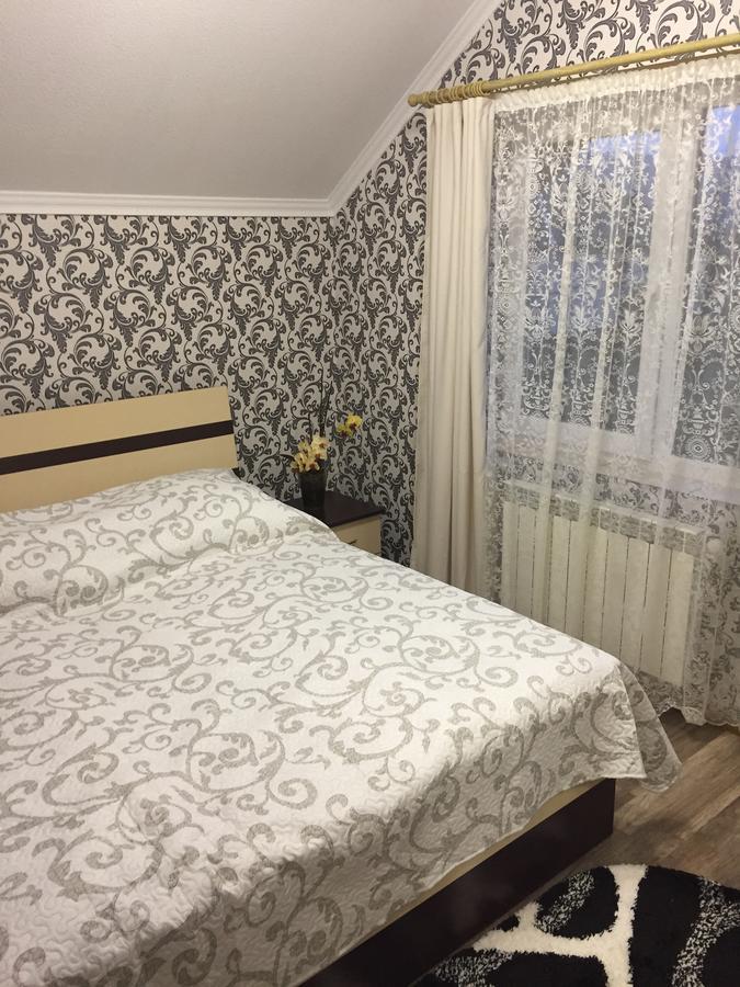 U Maksa Hotel Solociîn Exterior foto