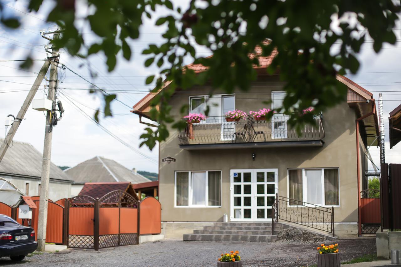 U Maksa Hotel Solociîn Exterior foto